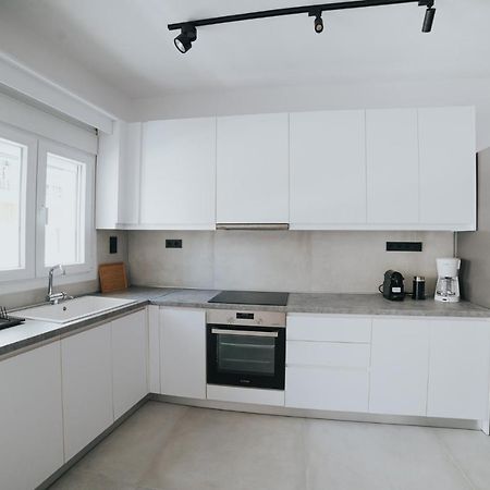 Luxury And Spacius Apartment Tesalonika Bagian luar foto
