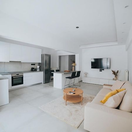 Luxury And Spacius Apartment Tesalonika Bagian luar foto