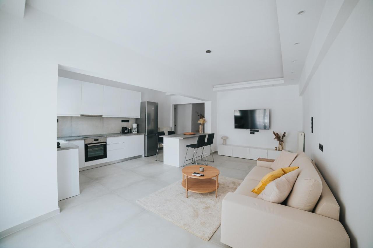 Luxury And Spacius Apartment Tesalonika Bagian luar foto
