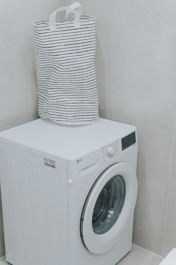 Luxury And Spacius Apartment Tesalonika Bagian luar foto